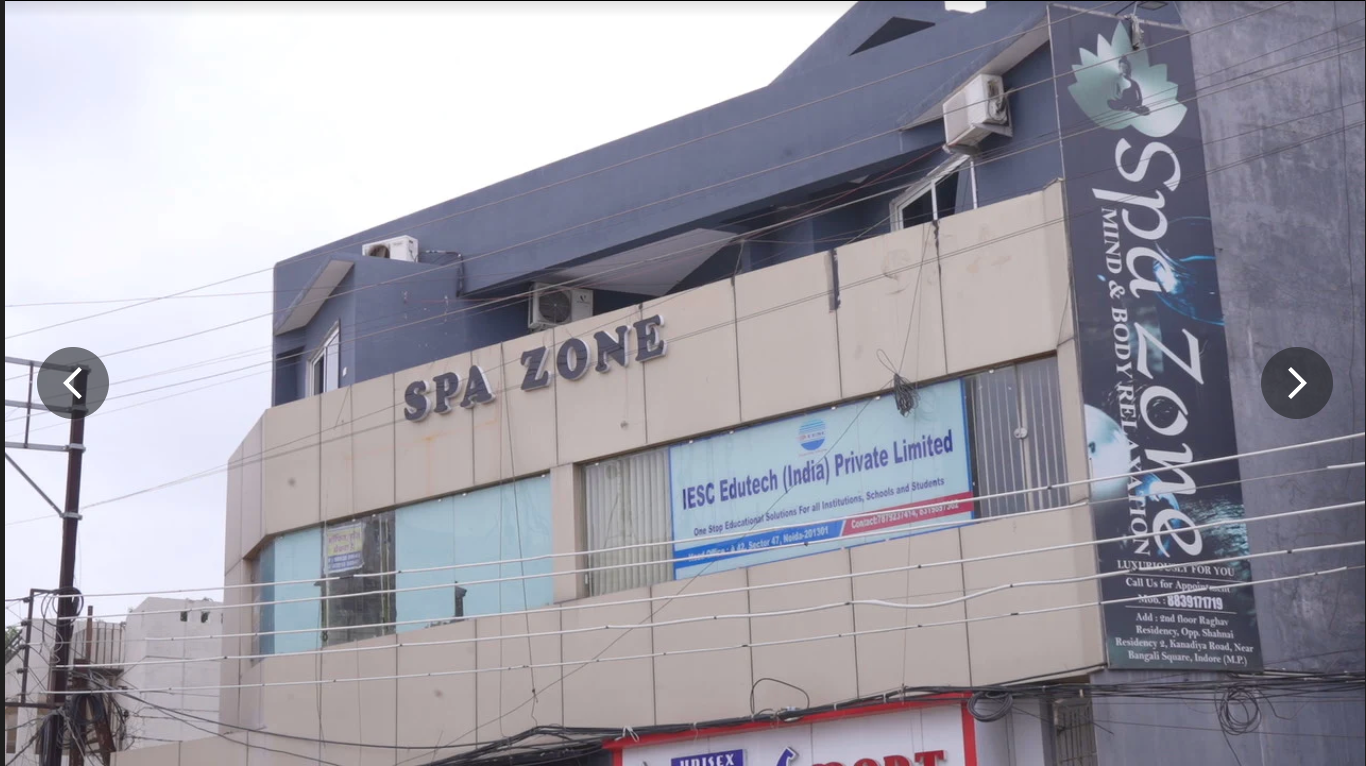 Spa Zone Indore interior photo 2